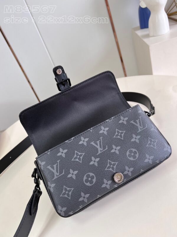 LV M83567 Montsouris Wearable Wallet - Image 2