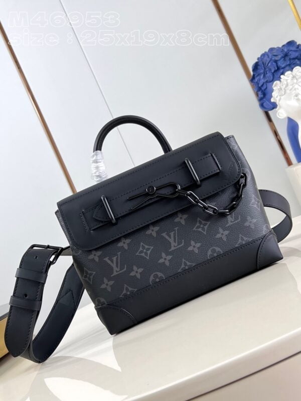 LV M46953 Steamer PM Black