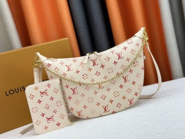 Louis Vuitton M46311 Loop Hobo