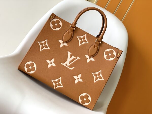 LV M46286 ONTHEGO Tote bag Pink - Image 2