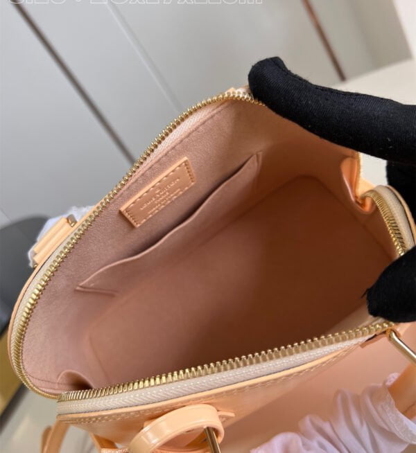 Louis Vuitton Alma BB M40302 Apricot - Image 4