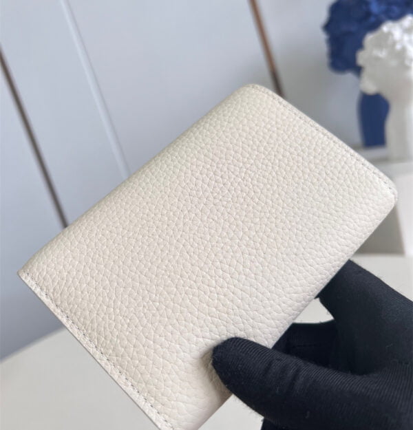 Louis Vuitton Capuchines Wallet White M82835 - Image 2