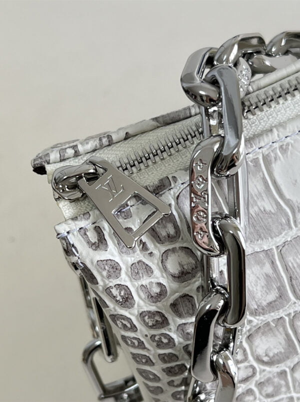 Louis Vuitton Coussin Handbag M57790 White - Image 3