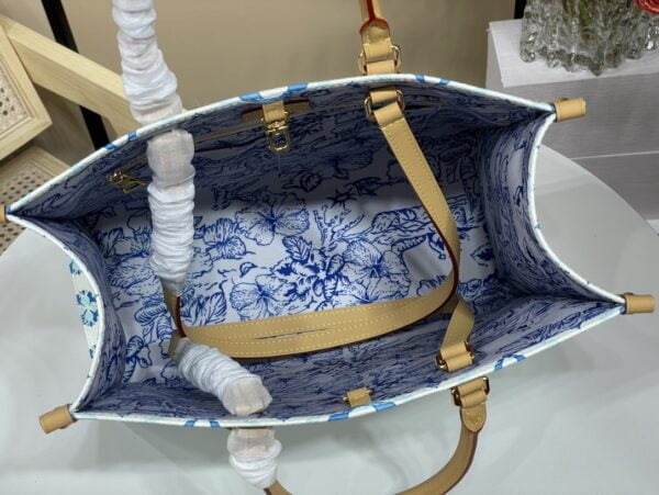 Louis Vuitton OnTheGo Tote M11262 Blue - Image 3